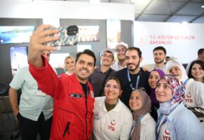 TÜRK DÜNYASININ GENÇLERİ TEKNOFEST’TE BULUŞTU, KAYNAŞTI!