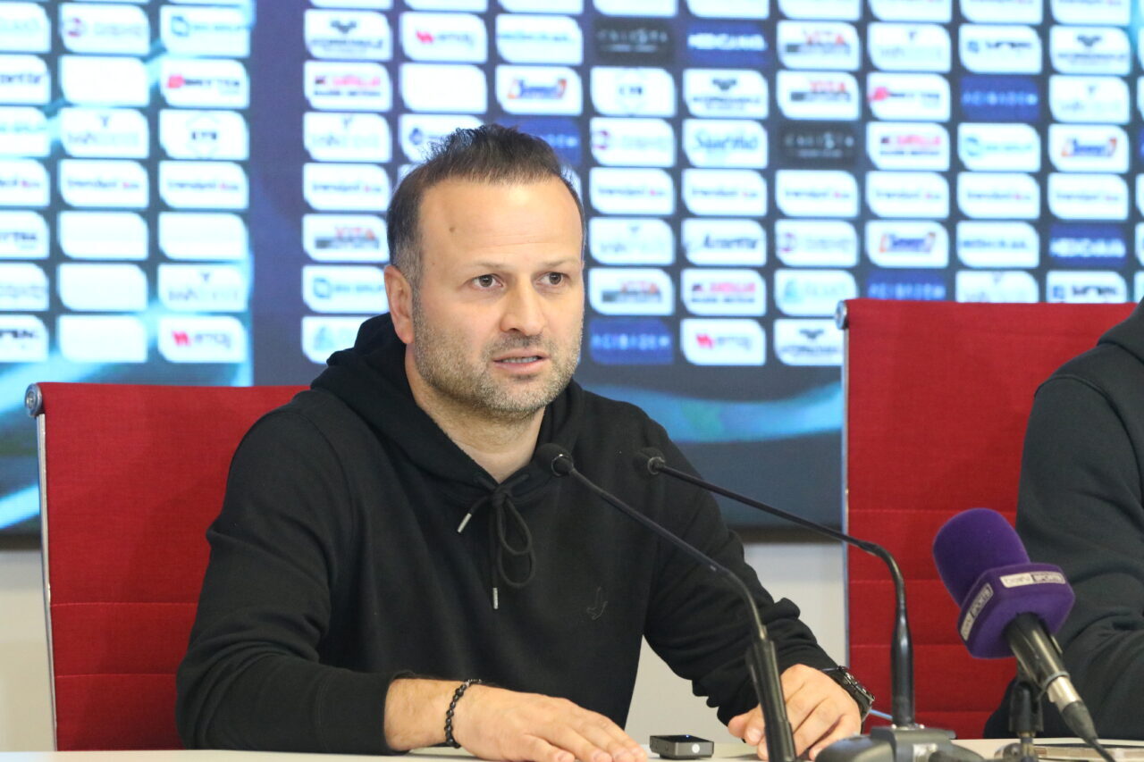 - Özbelsan Sivasspor Teknik Direktörü İsmet Taşdemir:
"Oyuncu kardeşlerimin hepsini tebrik