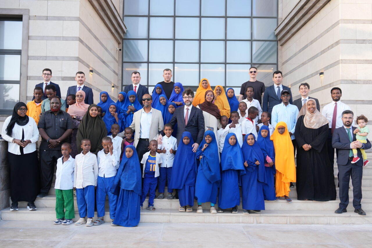 MOGADİŞU (AA) – Somali’de eğitim, sağlık ve sosyal destek alanlarında