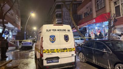İSTANBUL (AA) – İstanbul’un Sultangazi ilçesinde bir markete yönelik maskeli
