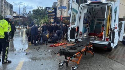 AYDIN (AA) – Aydın'ın Efeler ilçesinde motosiklet ile otomobilin karıştığı