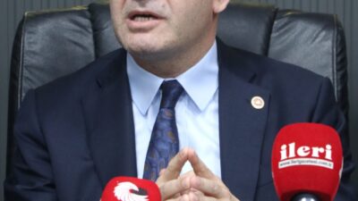 YOZGAT (AA) – CHP Genel Başkan yardımcıları Özgür Karabat ve