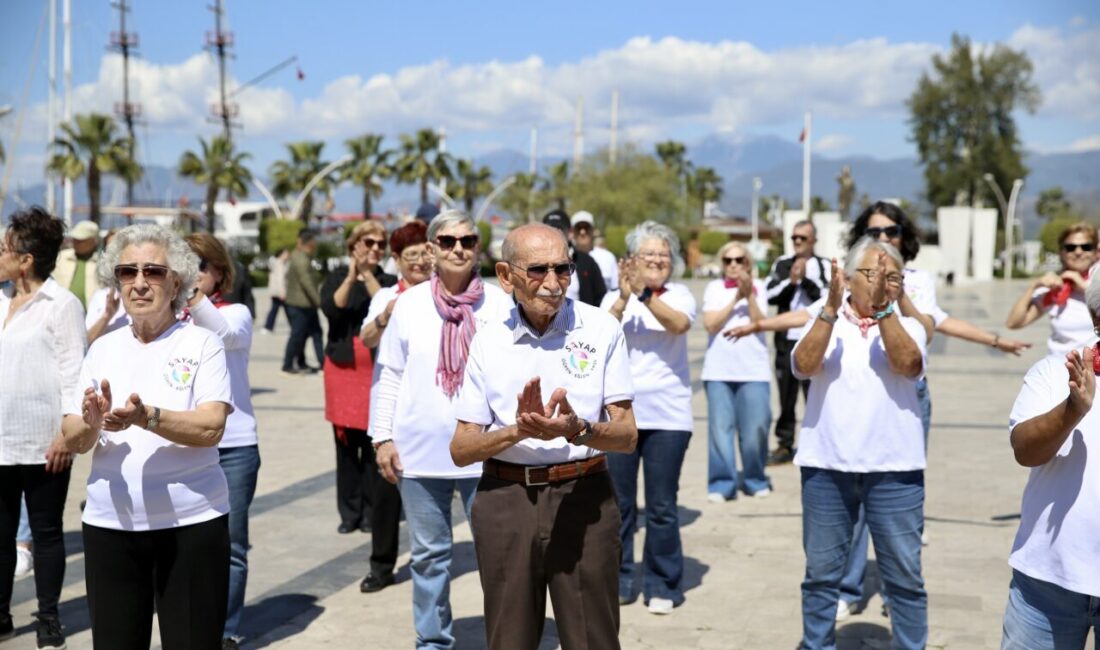 MUĞLA (AA) – Muğla'nın Fethiye ilçesinde "Yaşlılara Saygı Haftası" dolayısıyla