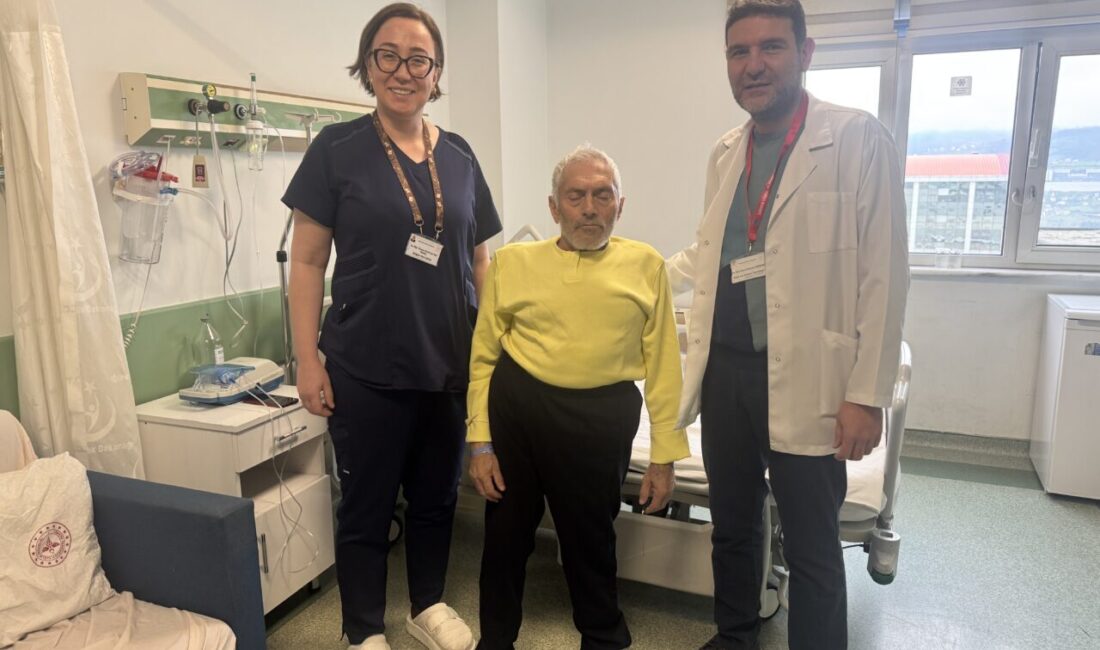 SAMSUN (AA) – Samsun’da, doğuştan göğüs kafesi deformitesi (güvercin göğsü)