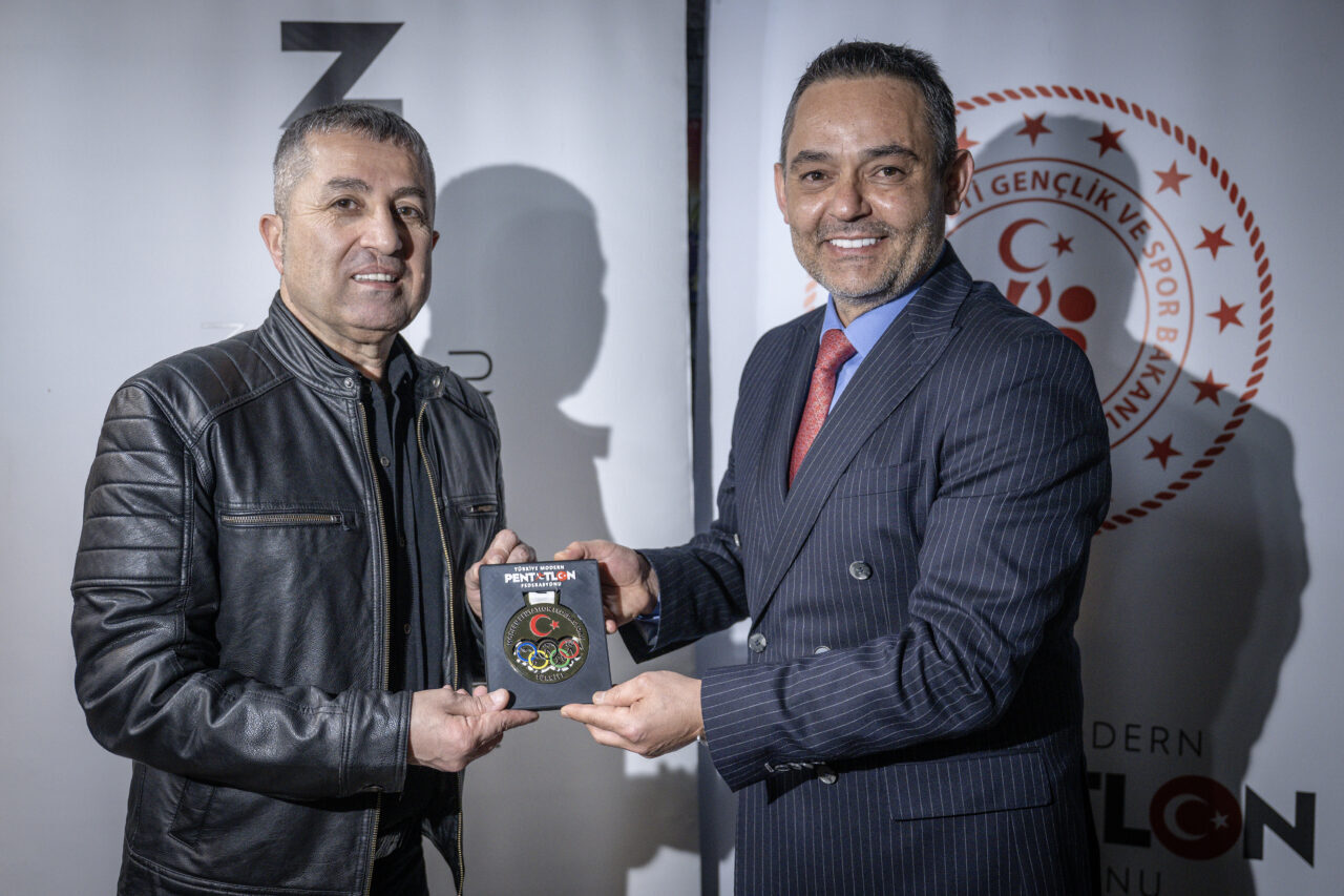 - Türkiye Modern Pentatlon Federasyonu Başkanı Serhat Aydın:
- "Sporcuların kullanabileceği
