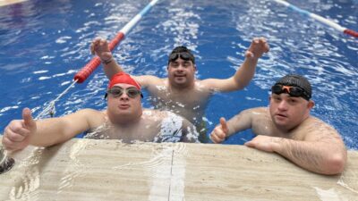 TEKİRDAĞ (AA) – Tekirdağ'da down sendromlu çocuklar, yüzme yarışmasında madalya