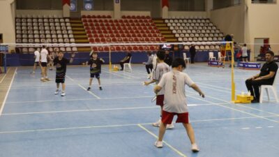 AMASYA (AA) – Badmintonda, 11-13 Yaş Altı Türkiye Şampiyonası Amasya'da