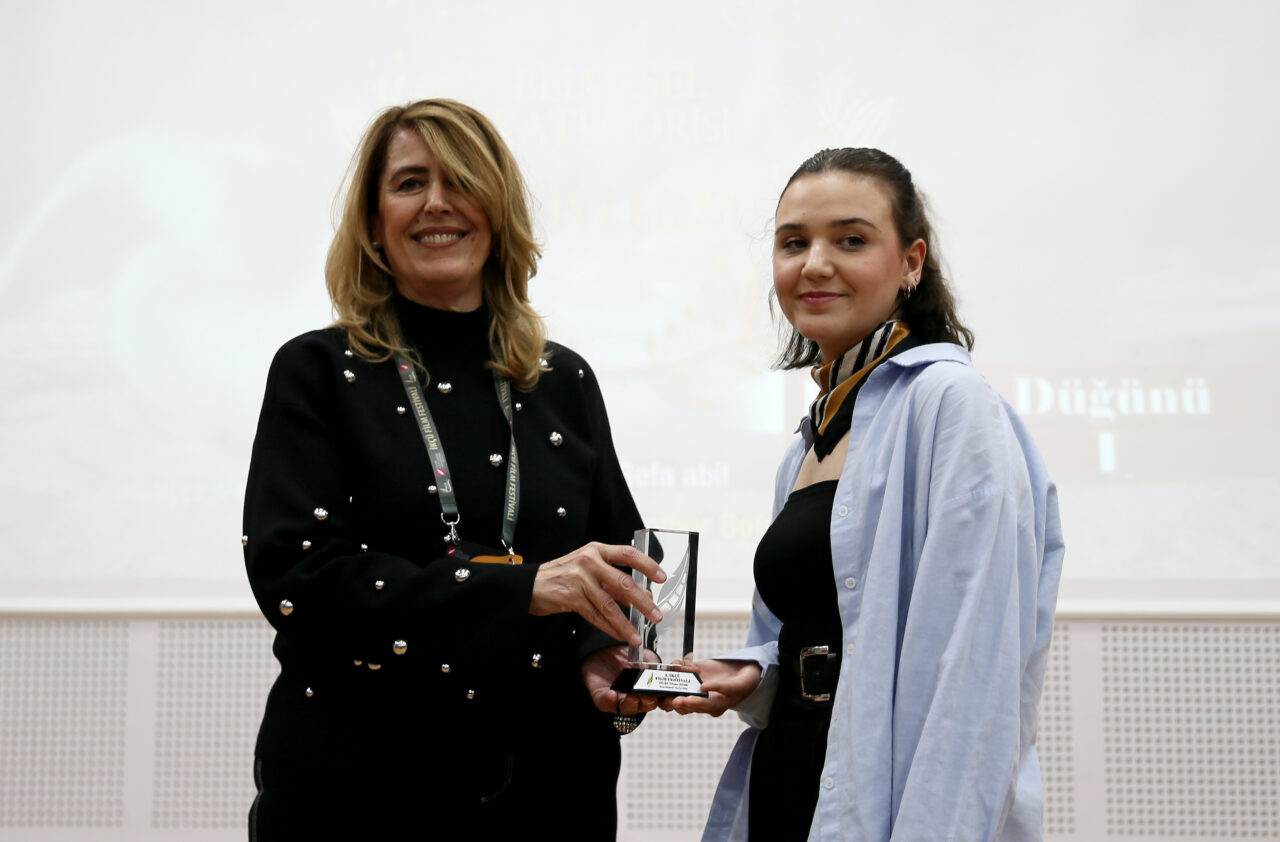 İZMİR (AA) – İzmir Katip Çelebi Üniversitesi (İKÇÜ) tarafından bu