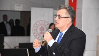 AFYONKARAHİSAR (AA) – Genel sanat yönetmenliğini Hüseyin Başkadem'in yaptığı 25.