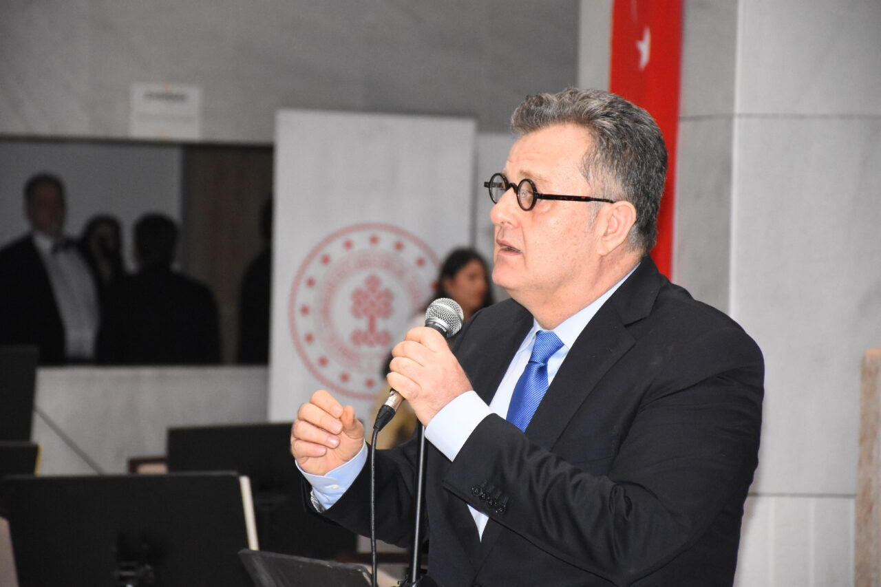 AFYONKARAHİSAR (AA) – Genel sanat yönetmenliğini Hüseyin Başkadem'in yaptığı 25.