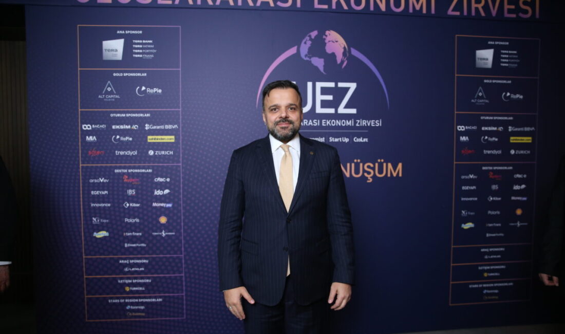 - Turkcell Genel Müdürü Ali Taha Koç:
- "Akıllı sürüş ve