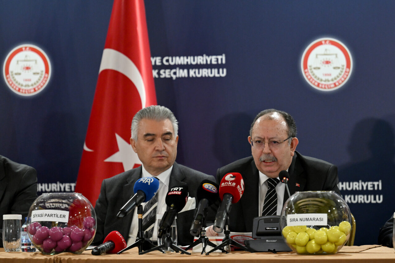 - Birleşik oy pusulasında AK Parti 4, CHP 10, İYİ