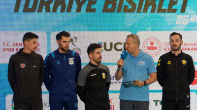 - İzmir Vali Yardımcısı Erkan Karahan:
"Bu organizasyonun güzel şekilde tamamlanabilmesi