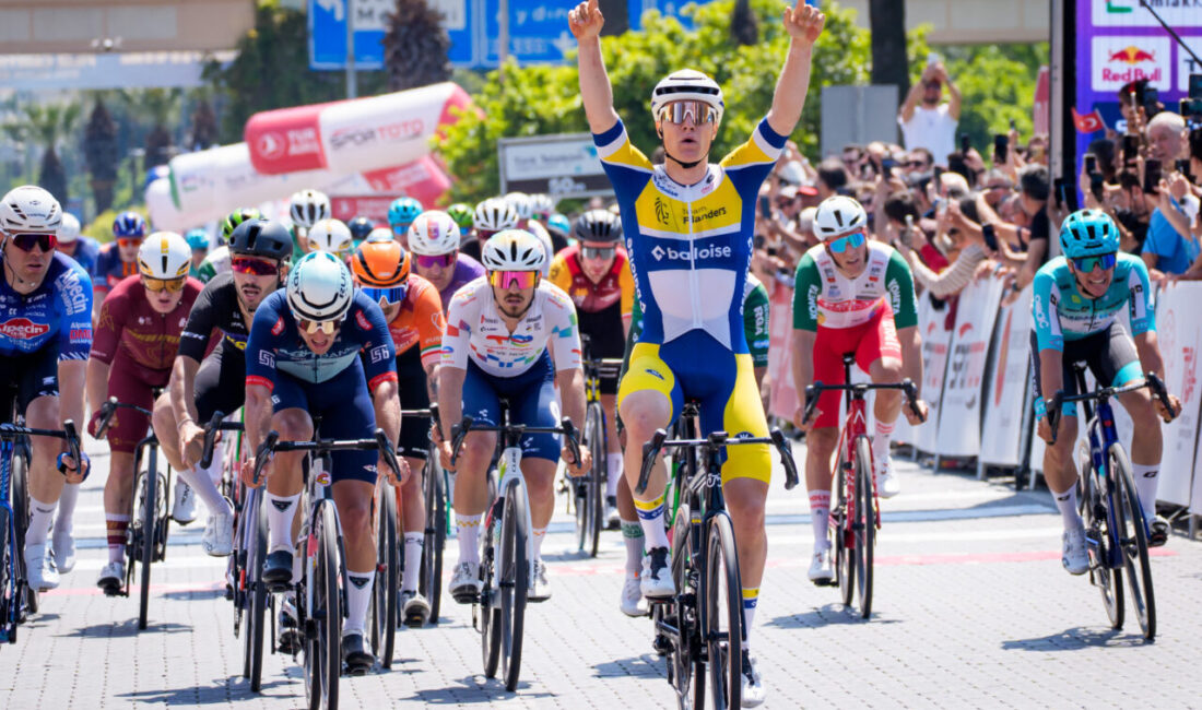 - Turun ilk etabında Team Flanders-Baloise takımından Belçikalı Tom Crabbe