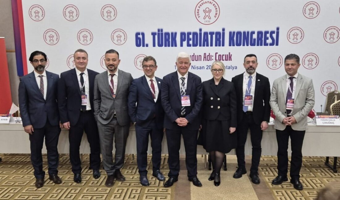 ANTALYA (AA) – Antalya'nın Kemer ilçesinde "Umudun adı: Çocuk" temasıyla