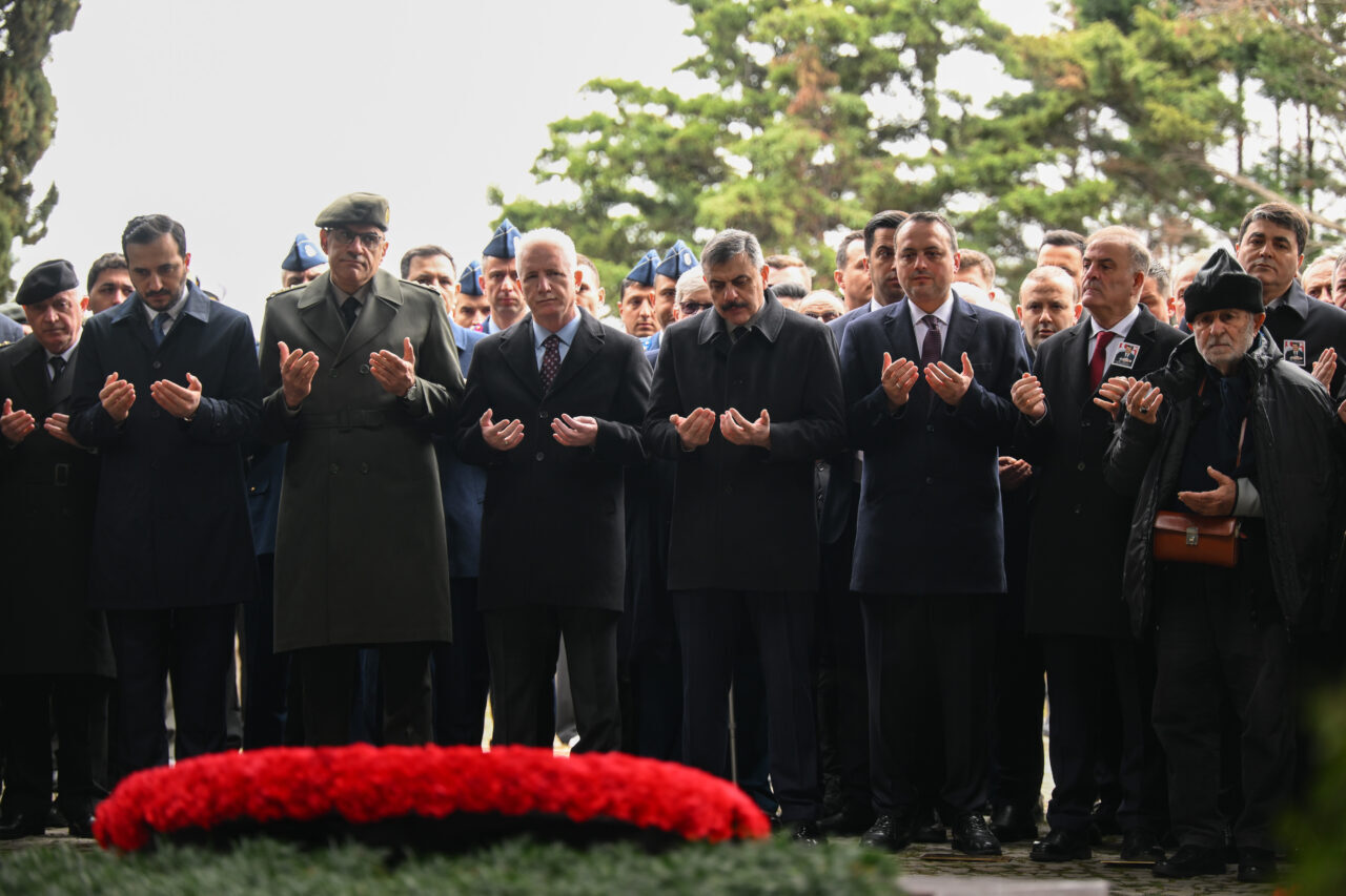 İSTANBUL (AA) – İstanbul Valiliğince, 8. Cumhurbaşkanı Turgut Özal'ın vefatının