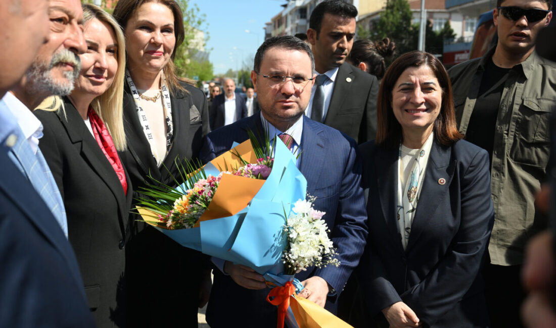 EDİRNE (AA) – Adalet Bakanı Akın Gürlek, Edirne'de gençlerle buluştu,
