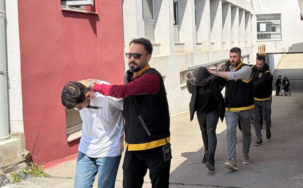 ADANA (AA) – Adana'nın merkez Seyhan ilçesinde 1 kişinin hayatını