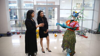 - Kongrede öğrencilerin geri dönüşüm malzemelerle yaptıkları 110 eser sergilendi