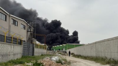 ADANA (AA) – Adana'nın merkez Seyhan ilçesinde geri dönüşüm tesisinde