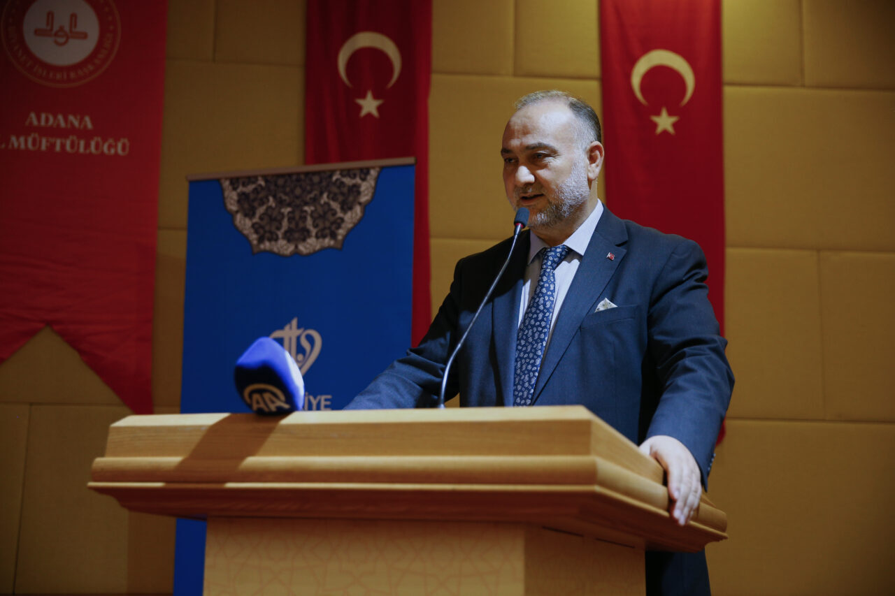 - Diyanet İşleri Başkan Yardımcısı Fatih Mehmet Karaca:
- "Geçen sene