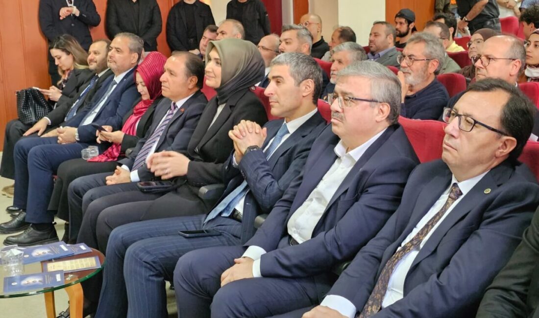 AFYONKARAHİSAR (AA) – İstiklal Marşı'nın kabulünün yıl dönümü dolayısıyla düzenlenen