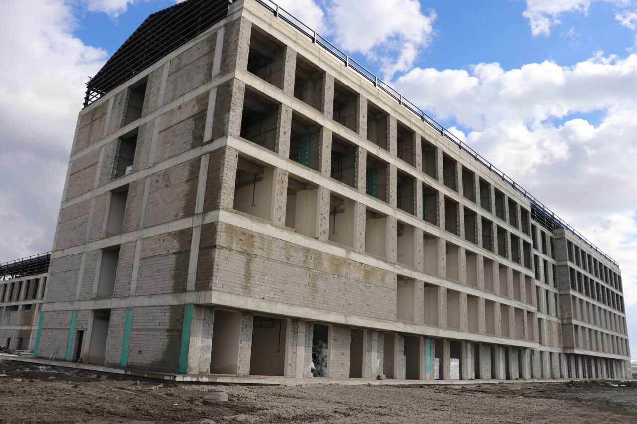 AĞRI (AA) – Ağrı'da 270 yatak kapasiteli Kadın Doğum ve