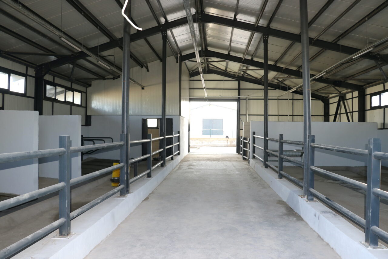 - Vali Önder Bozkurt:
- "Ülkemizde Kentsel Dönüşüm Başkanlığımızın hayvancılık alanında