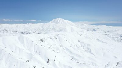 AĞRI (AA) – Ağrı'da baharda karla kaplı dağlar, güzel manzaralar