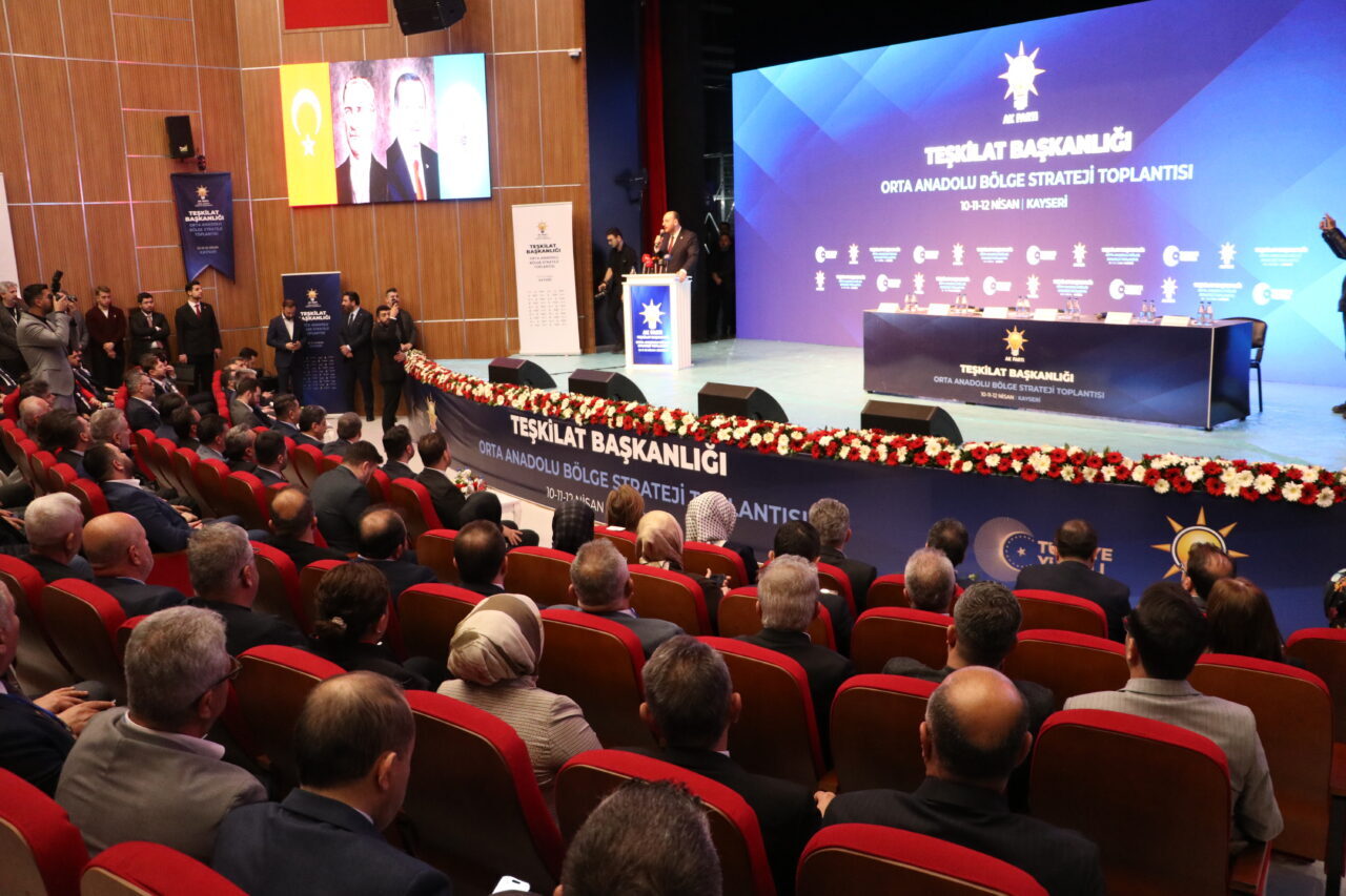 - "Derdimiz, gayretimiz, milletimizle inşallah kol kola, omuz omuza yürüyerek