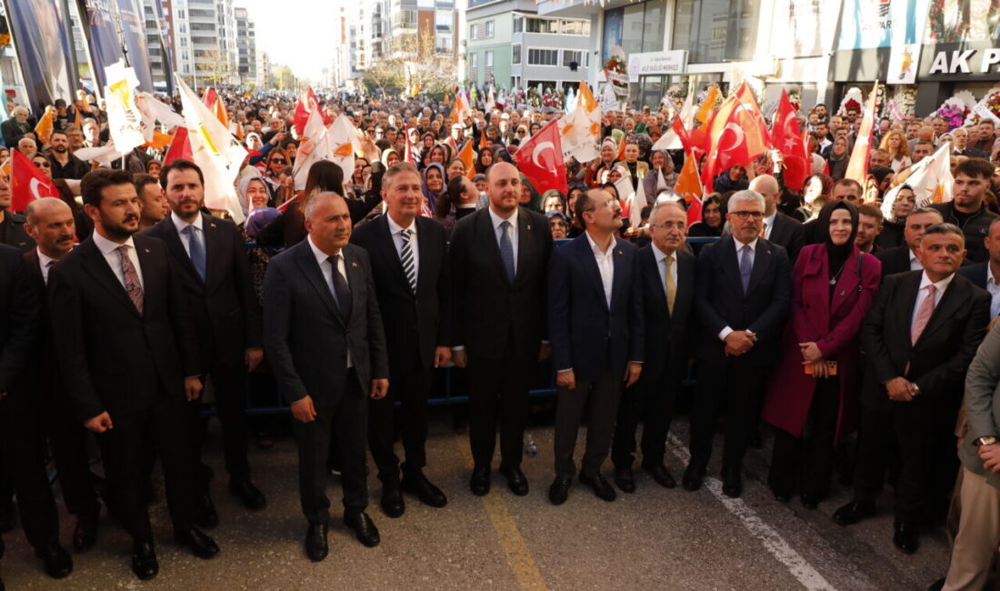 - "Bizim davamızın, mücadelemizin esası, milletimizin tamamına kalbini, gönlünü, zihnini