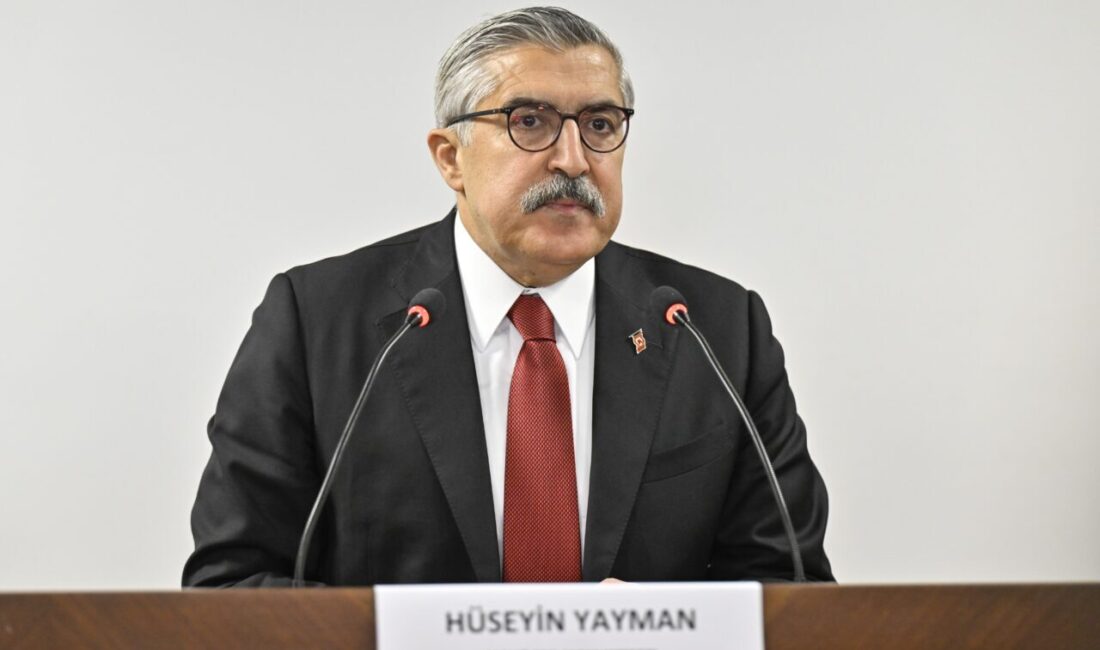 - "Türkiye'nin hikayesi, sessiz bir devrimin hikayesidir. Türkiye, bir mucizeyi