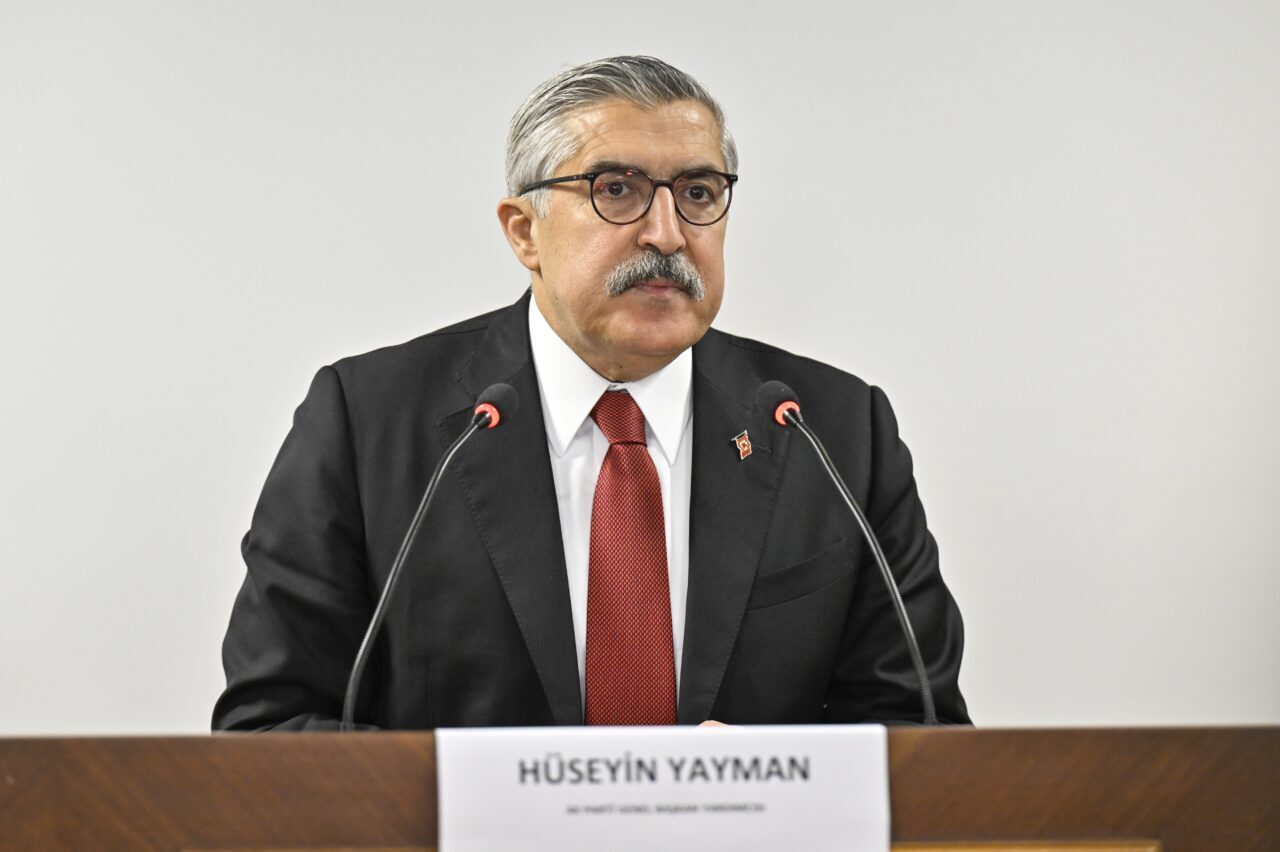 - "Türkiye'nin hikayesi, sessiz bir devrimin hikayesidir. Türkiye, bir mucizeyi