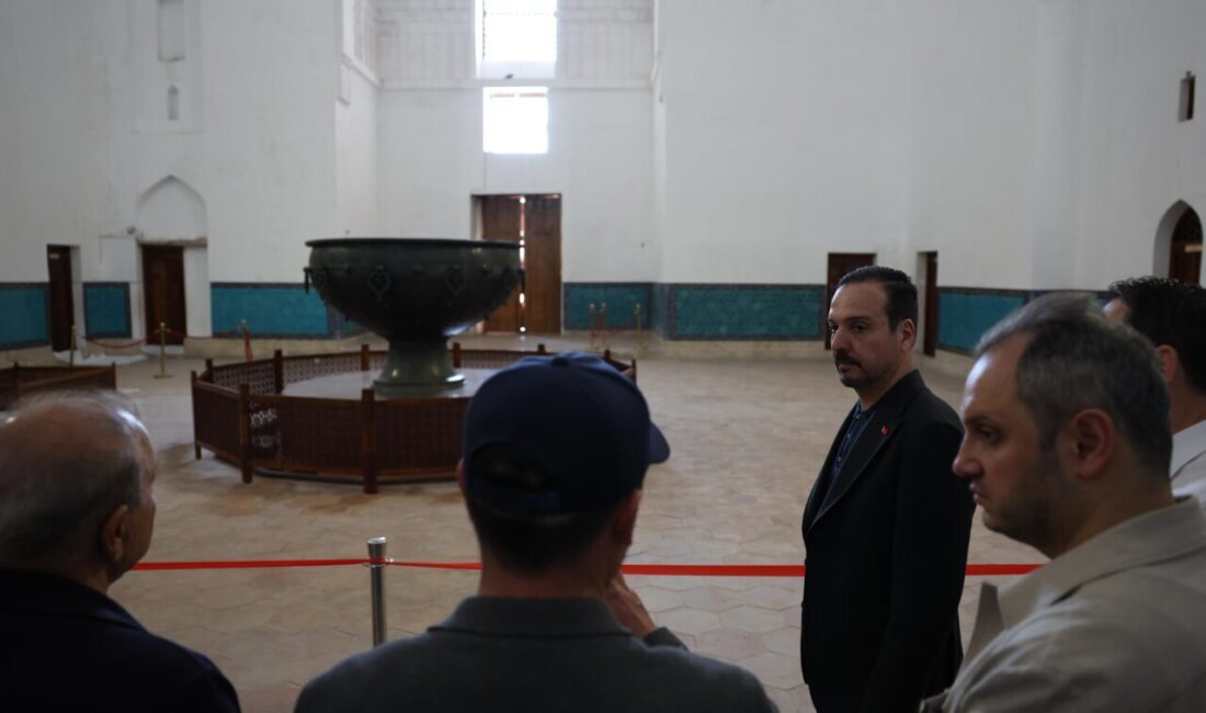 - "Kazakistan’ın ev sahipliğinde 15 Mayıs’ta Türkistan'da 8 Türk devletinin