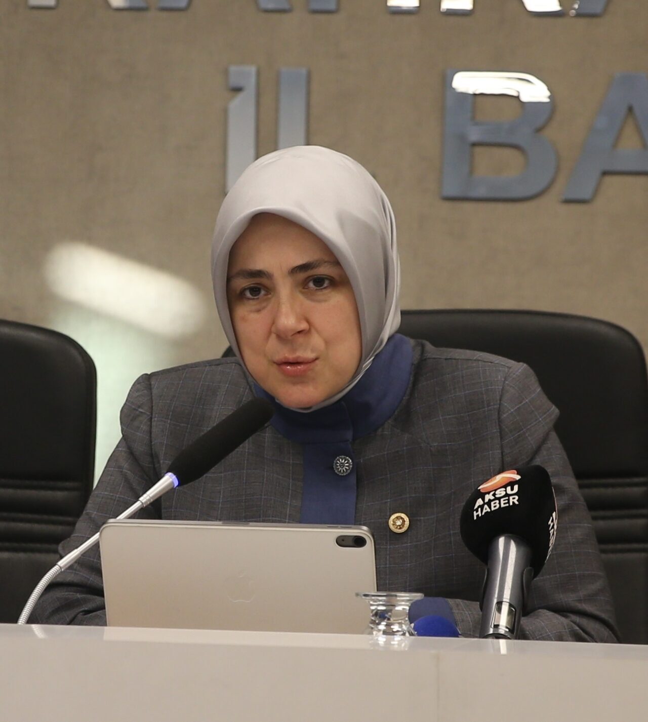 - Ercan, Onikişubat ilçesindeki Ayser Çalık Ortaokulu'na düzenlenen silahlı saldırıda