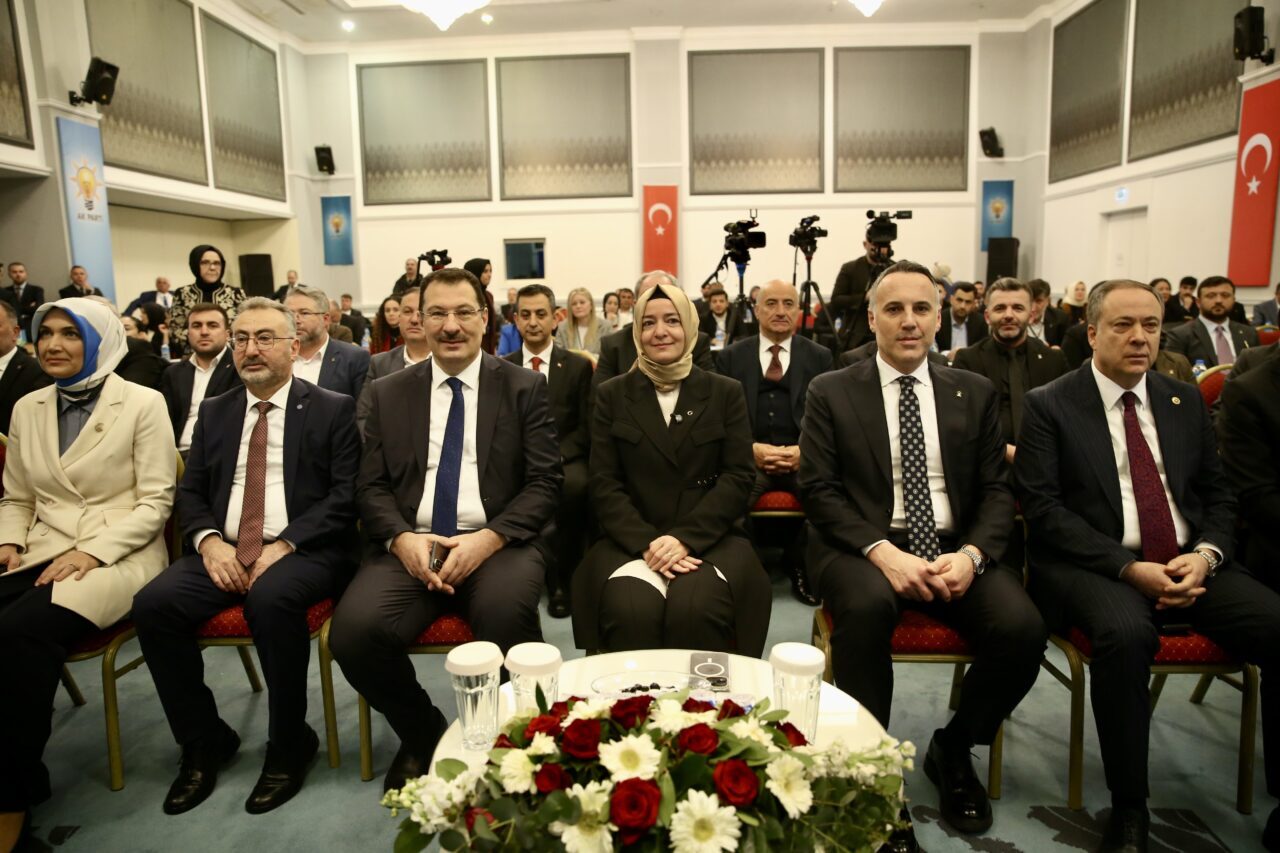 - AK Parti Genel Başkan Yardımcısı ve Sosyal Politikalar Başkanı