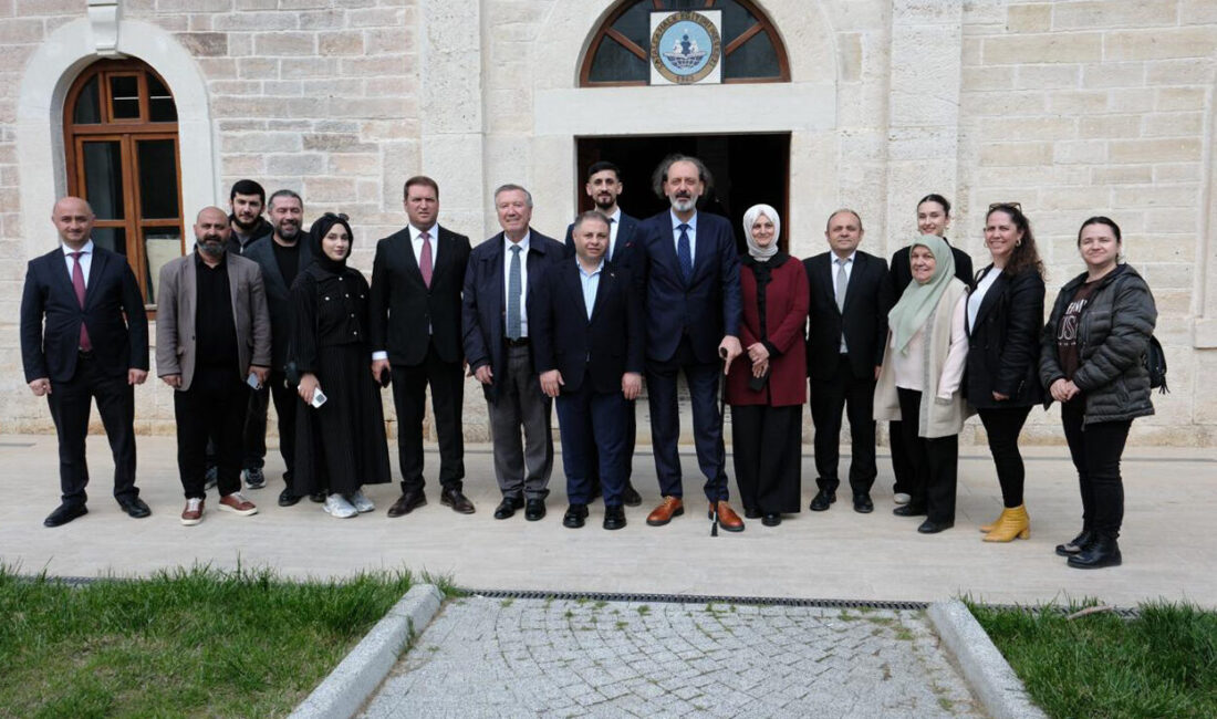 İSTANBUL (AA) – AK Parti İstanbul milletvekilleri, cuma günleri kentin