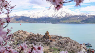 VAN (AA) – Van'da en çok ziyaret edilen yerlerin başında