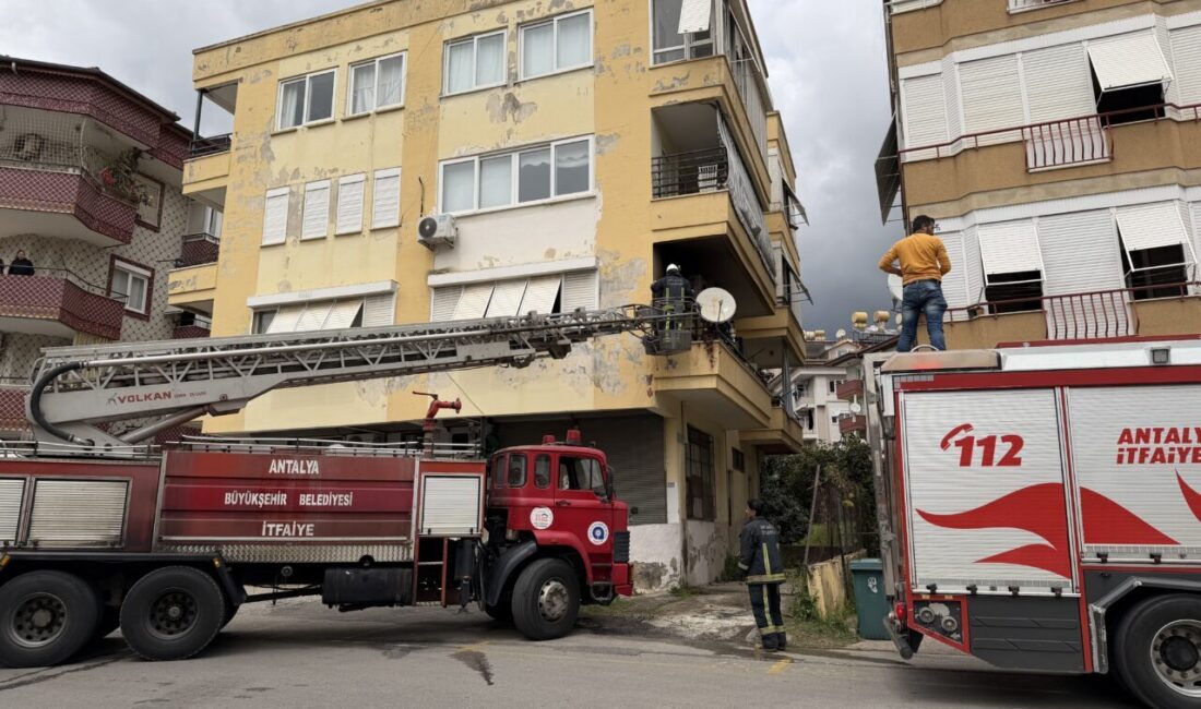 ANTALYA (AA) – Antalya'nın Alanya ilçesinde apartman dairesinde çıkan yangın,