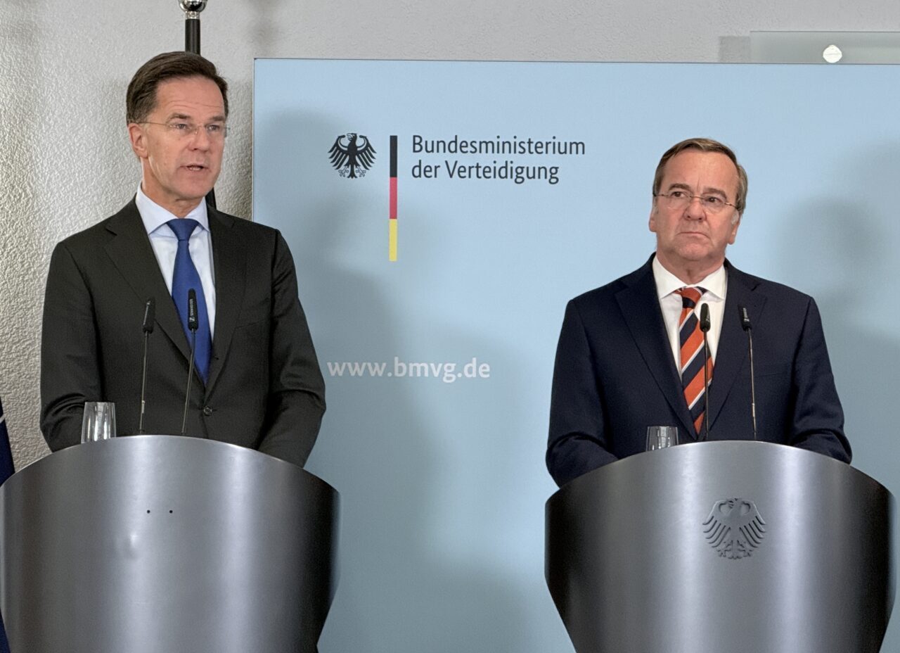 BERLİN (AA) – Almanya Savunma Bakanı Boris Pistorius, Ukrayna'nın hava