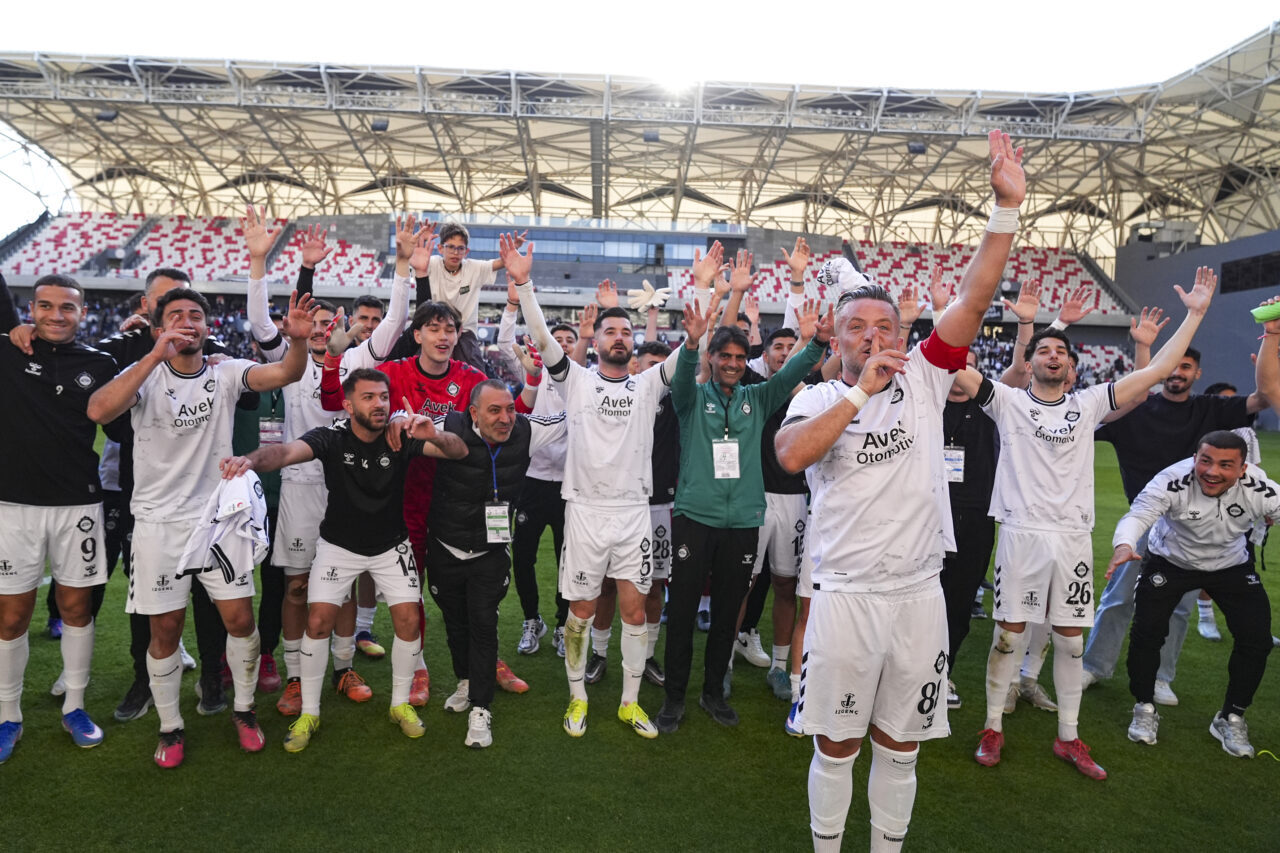 İZMİR (AA) – Nesine 3. Lig 4. Grup'ta son haftaya