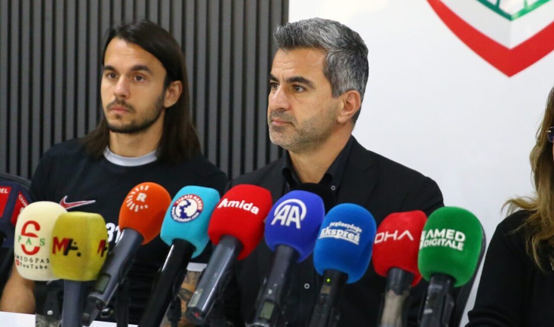 - "Amed Sportif Faaliyetler taraftarlarından, takıma gönül veren herkesten bu