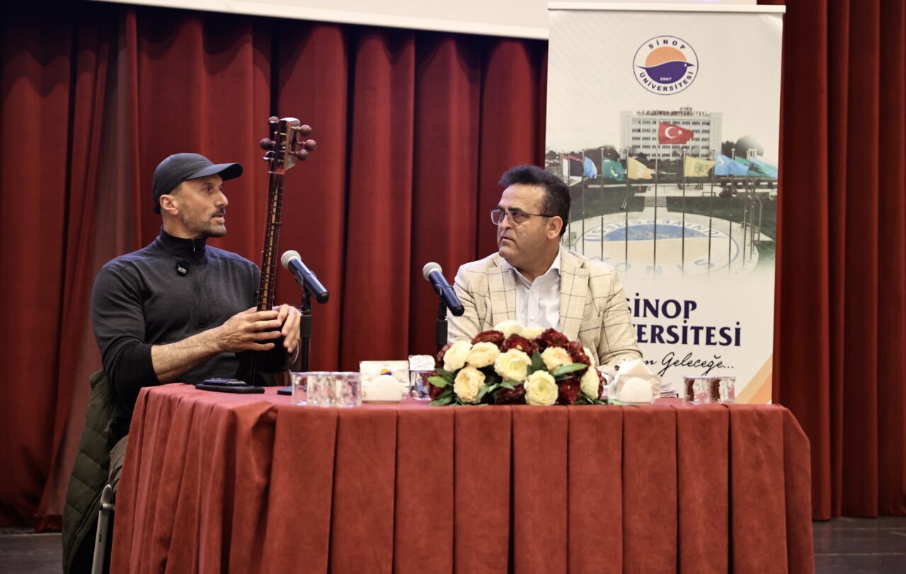 SİNOP (AA) – Ankara Cumhuriyet Başsavcı Vekili Ahmet Altun, öğrenciler