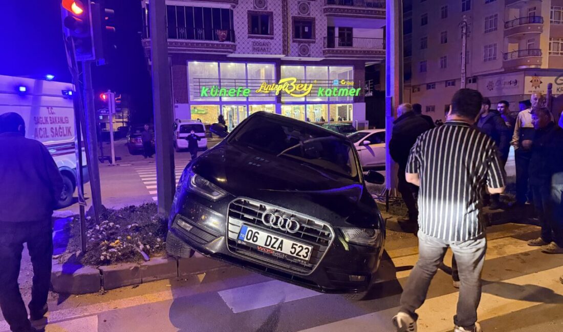 ANKARA (AA) – Ankara'nın Çubuk ilçesinde iki ayrı trafik kazasında