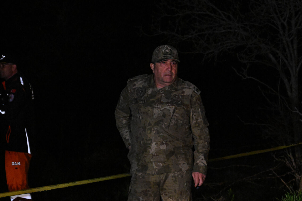 ANKARA (AA) – Ankara'da eğitim uçuşu sırasında kaza kırıma uğrayan