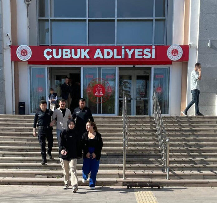 ANKARA (AA) – Ankara'nın Çubuk ilçesinde vatandaşları tuzağa düşürerek cebir
