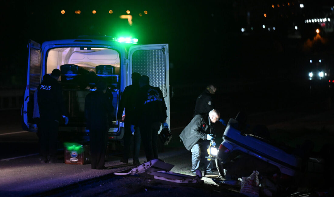 ANKARA (AA) – Ankara'nın Gölbaşı ilçesinde kontrolden çıkarak takla atan