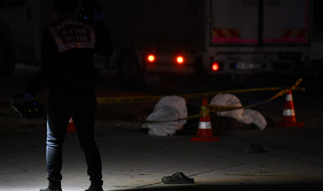 ANKARA (AA) – Ankara'nın Mamak ilçesinde kontrolden çıkarak takla atan