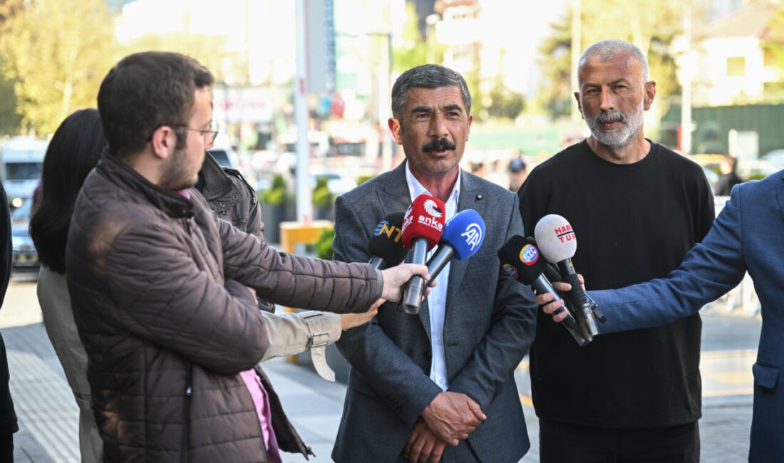 - Maden işçileri, işveren tarafı ve bazı bakan yardımcılarının katılımıyla