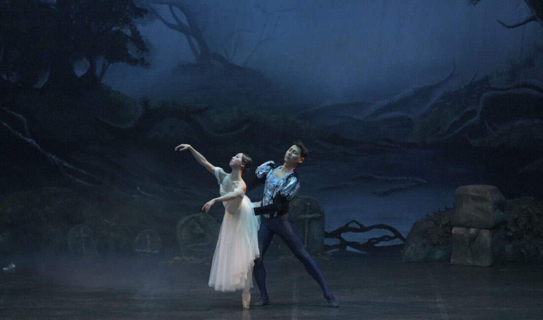 ANTALYA (AA) – Antalya Devlet Opera ve Balesi (DOB) romantik